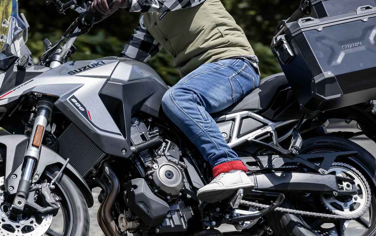 画像1: ライダーの天敵「すき間風」をシャットアウトする新シルエット設計