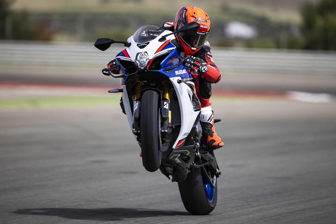 画像 : 3番目の画像 - 【画像22枚】スズキ「新型GSX-R1000R」が繰り広げた “The Suzuki 6 Hours” - webオートバイ