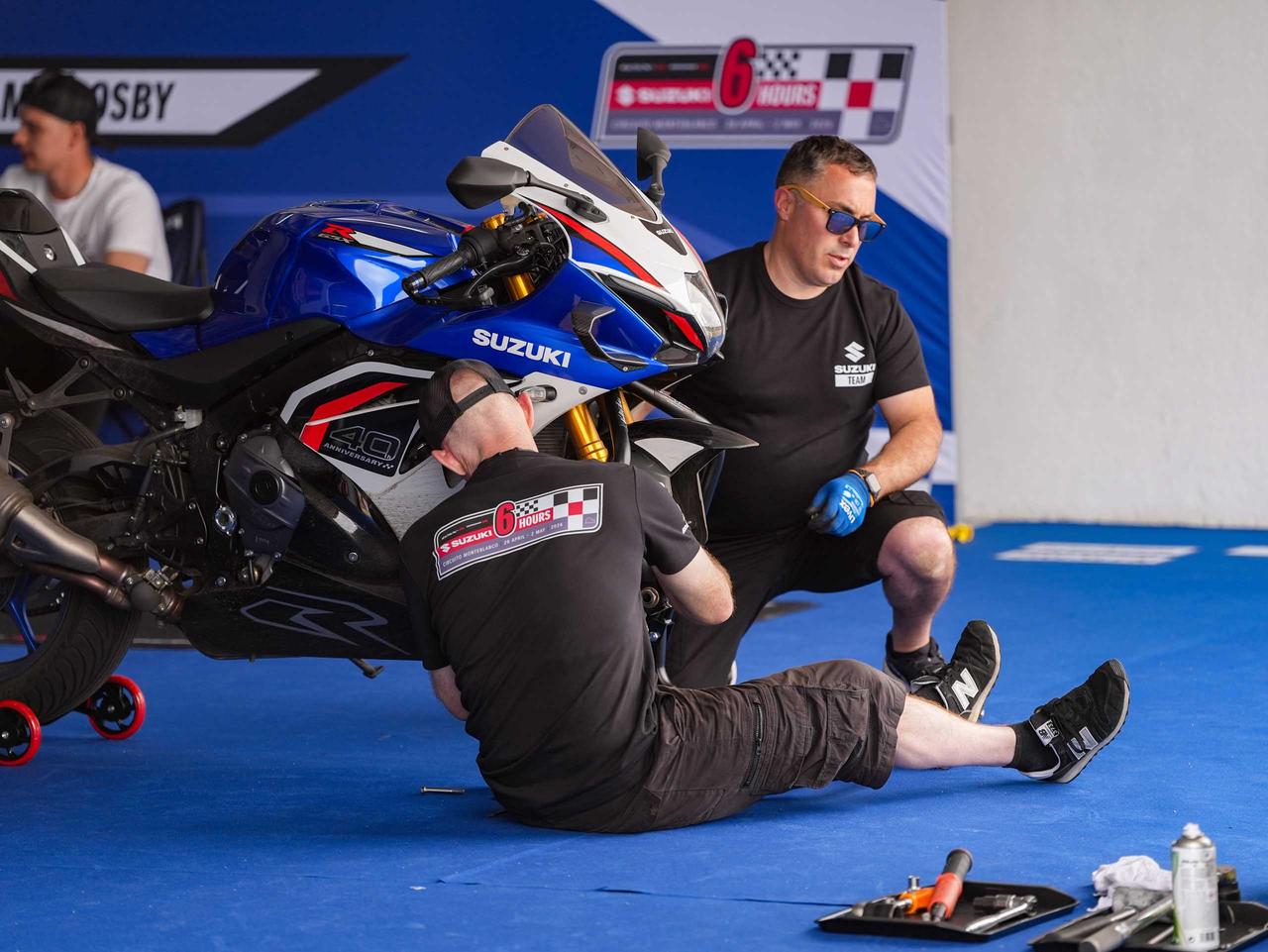 画像 : 6番目の画像 - 【画像22枚】スズキ「新型GSX-R1000R」が繰り広げた “The Suzuki 6 Hours” - webオートバイ