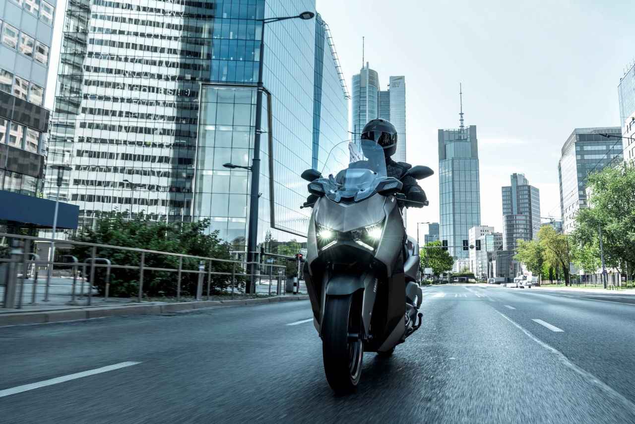 画像 : 1番目の画像 - 【画像22枚】ヤマハ「XMAX ABS」2026年モデルの写真 - webオートバイ