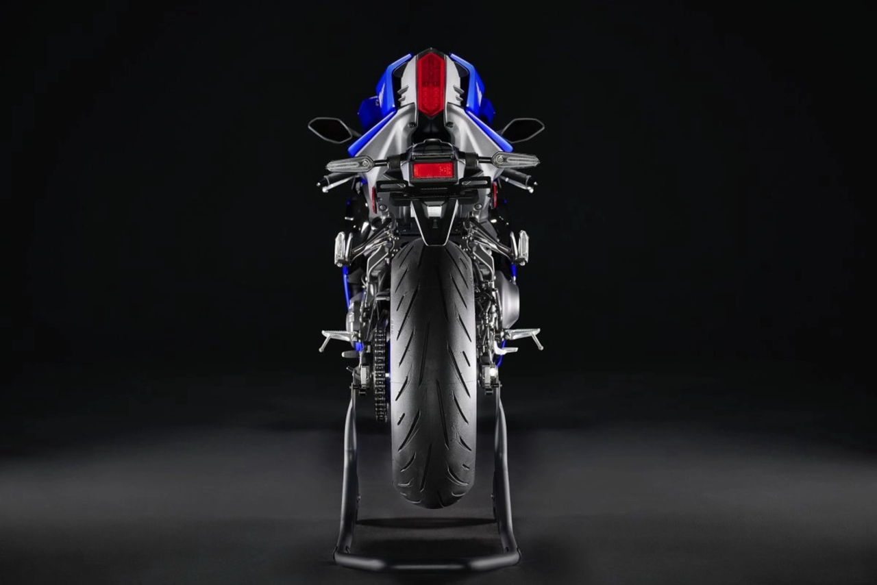 画像 : 27番目の画像 - 【画像46枚】斬新カラーの北米ヤマハ YZF-R9の全貌はコチラ - webオートバイ