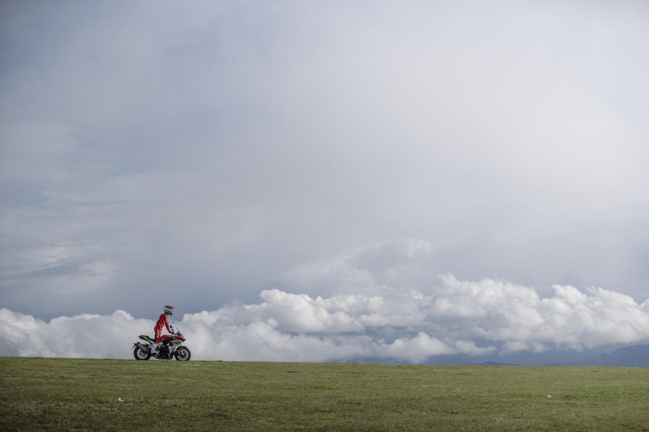 画像 : 51番目の画像 - 【写真】ビモータ「TESI H2 TERA」2025年モデル - webオートバイ