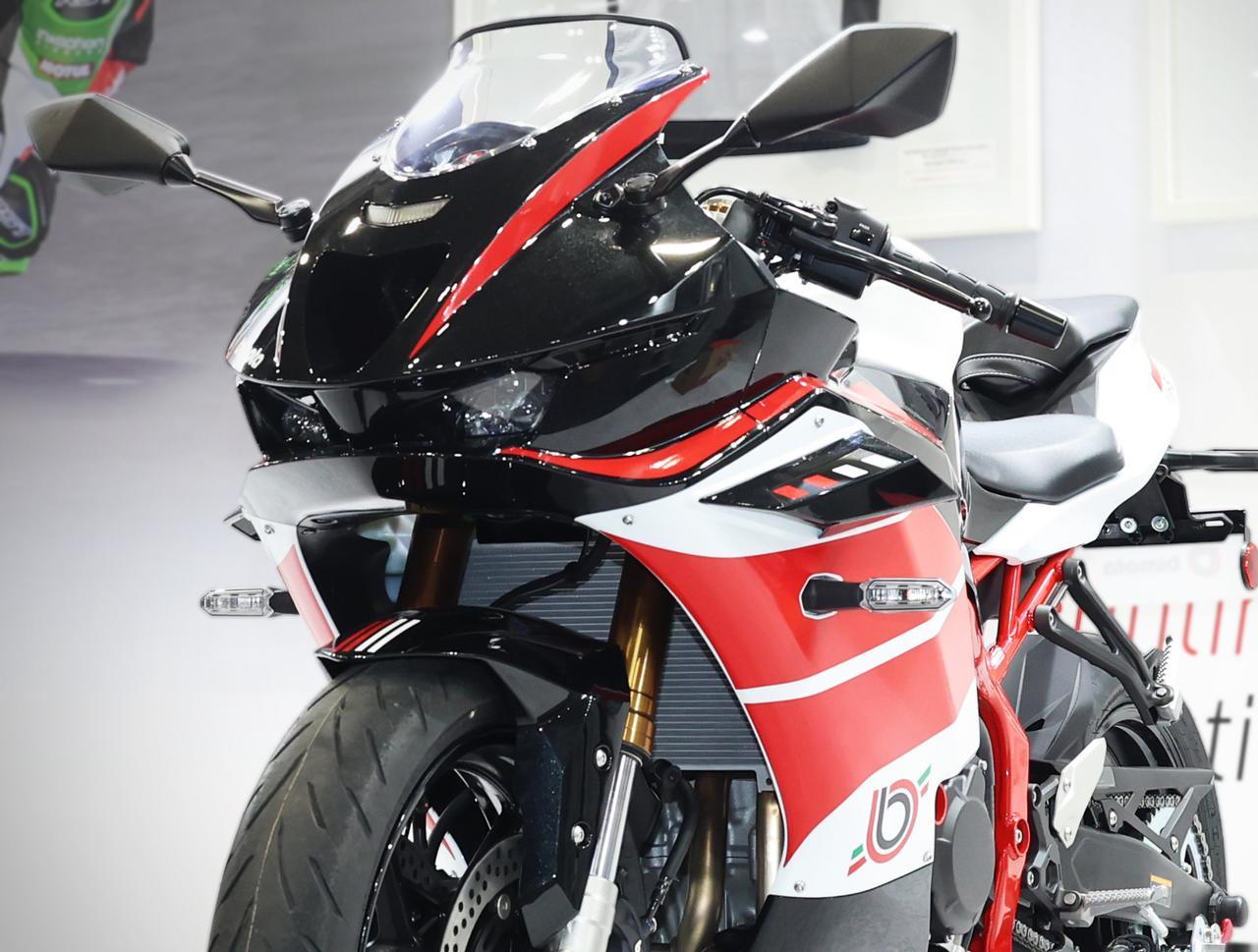 画像: 400cc並列4気筒のエンジン搭載！ bimotaから400ccクラスのスーパースポーツ・KB399 / ESが登場｜モーターサイクルショーで実車展示 - webオートバイ