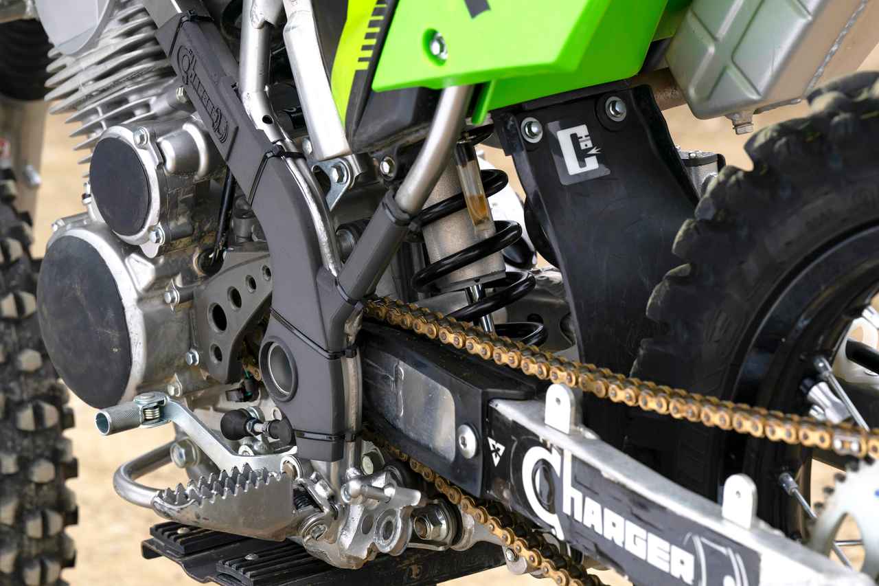 画像3: 話題のオフロード・カワサキ「KLX140R L」の実力をレースで試す! 元全日本MXライダー・能塚智寛選手にその魅力を聞いてみた【インプレッション】