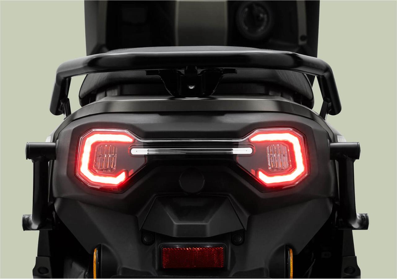 画像8: 【日本にも欲しい原2モデル!】ホンダ「Hoo Ride」はADV系とはひと味違うアドベンチャー・スクーター!【世界でがんばる!! 日本メーカーの珍車大図鑑 Vol.33】