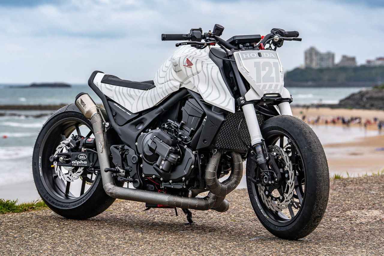 画像: 1) White Venom(ホワイト ヴェノム) - Honda Germany x Motocrew