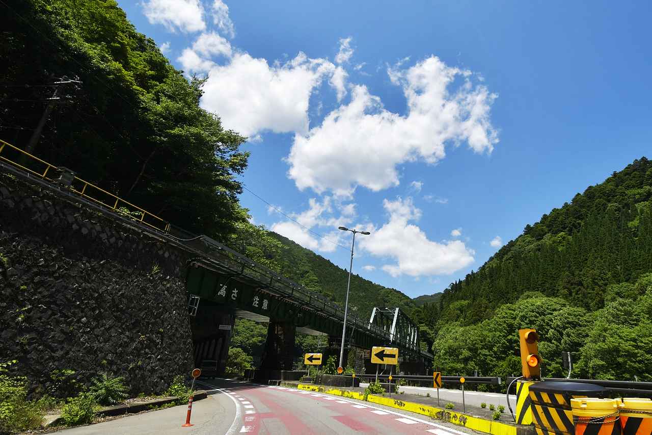 画像3: 渓流キャンプツーリングに出発