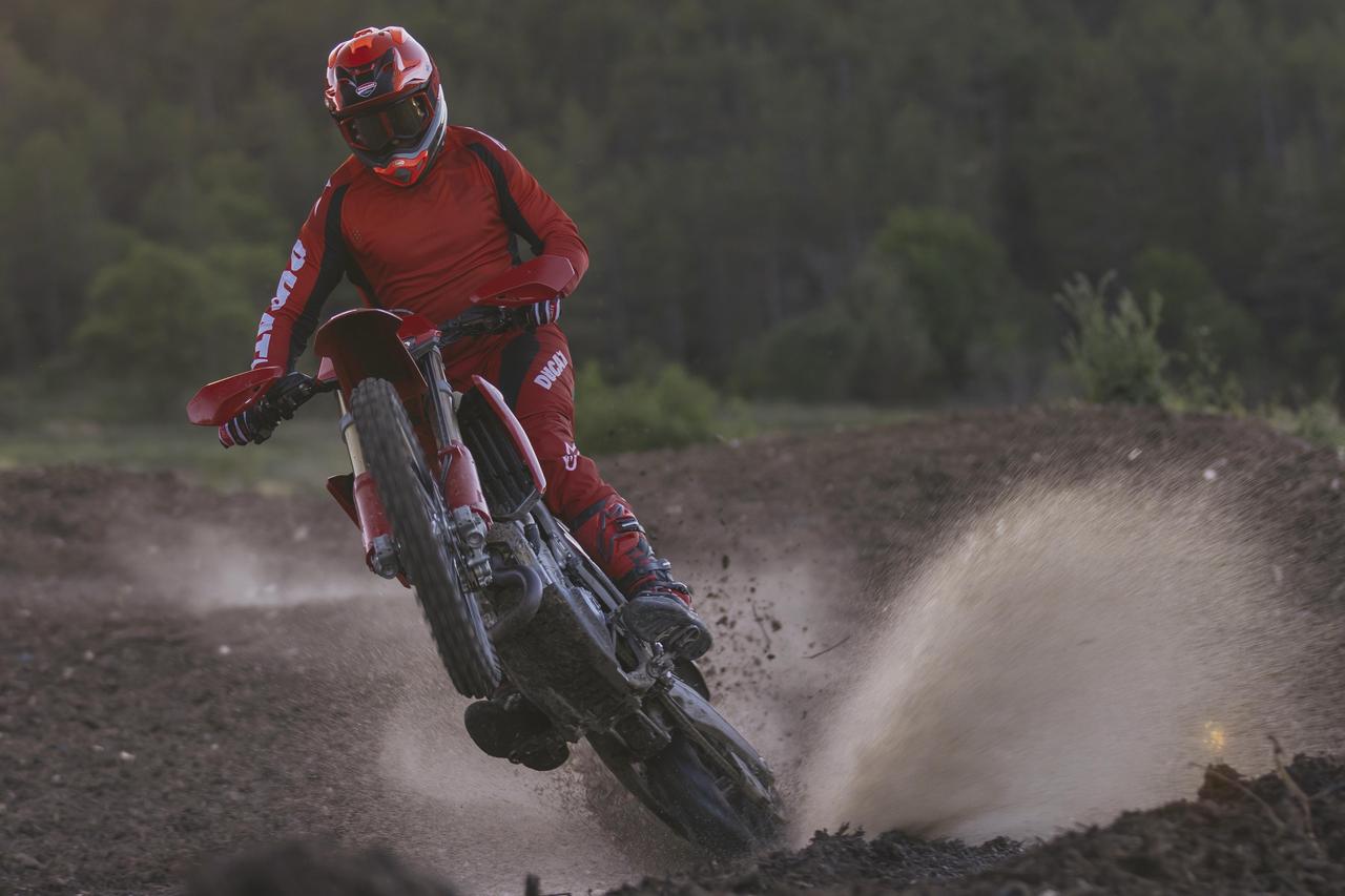 画像 : 5番目の画像 - 【写真7枚】ドゥカティ「Desmo 450 EDS」 - webオートバイ