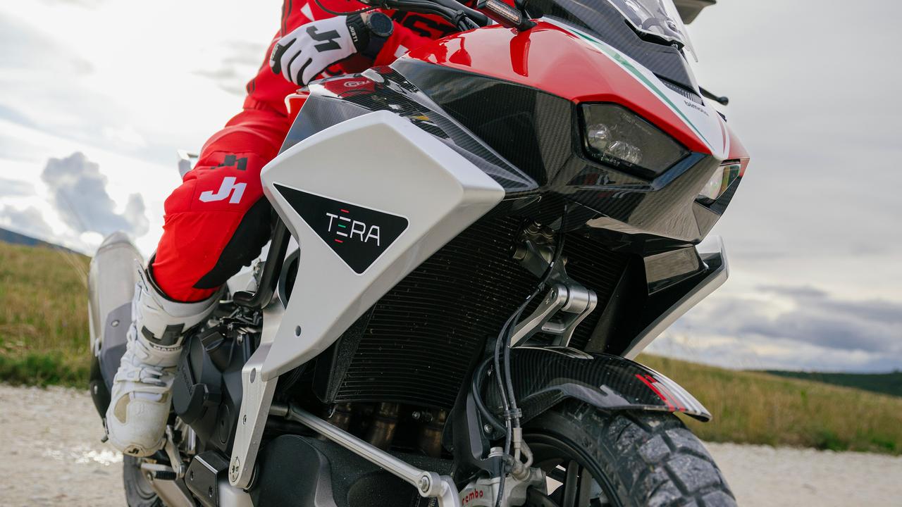 画像: 最高速270km/hのアドベンチャー!? カワサキ製・H2エンジンを積んだビモータ「TESI H2 TERA」が2026年7月に発売 - webオートバイ