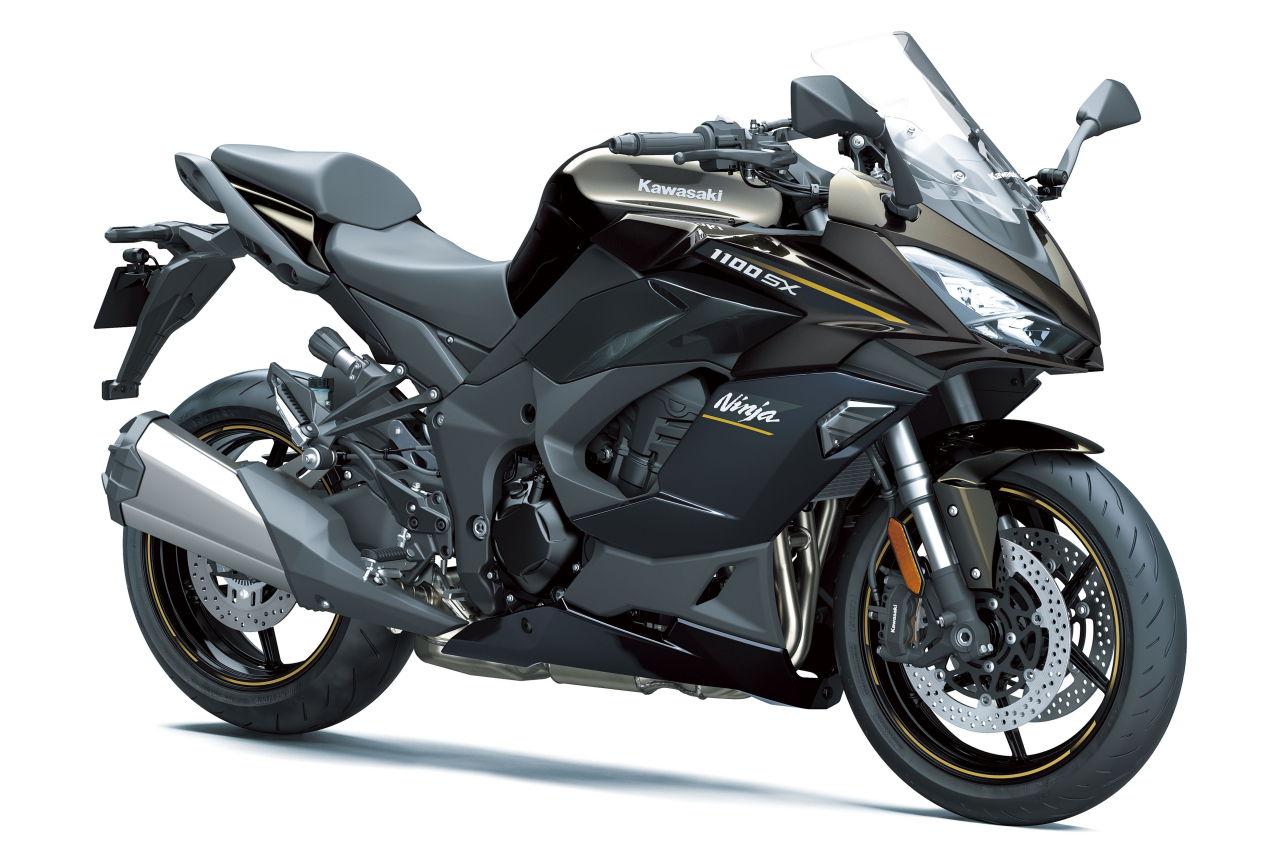 画像1: 総排気量：1098cc エンジン形式：水冷4ストDOHC4バルブ並列4気筒 シート高：820mm 車両重量：236kg／235㎏（SE） 発売日：2026年1月17日 税込価格：178万2000円／199万1000円（SE） ※写真は「Ninja 1100 SX」