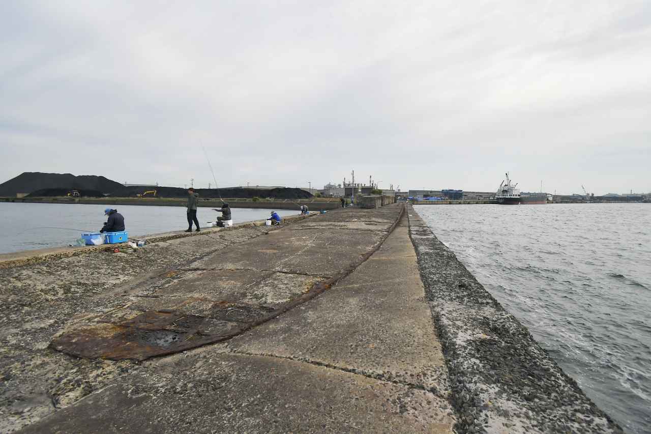 画像3: 軍艦防波堤