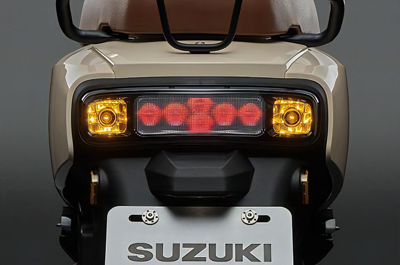 画像3: 【軽自動車のエッセンスを取り入れたスクーター】スズキ「SUI」は愛らしいカクカクフォルムのネオレトロ【世界でがんばる!! 日本メーカーの珍車大図鑑 Vol.34】
