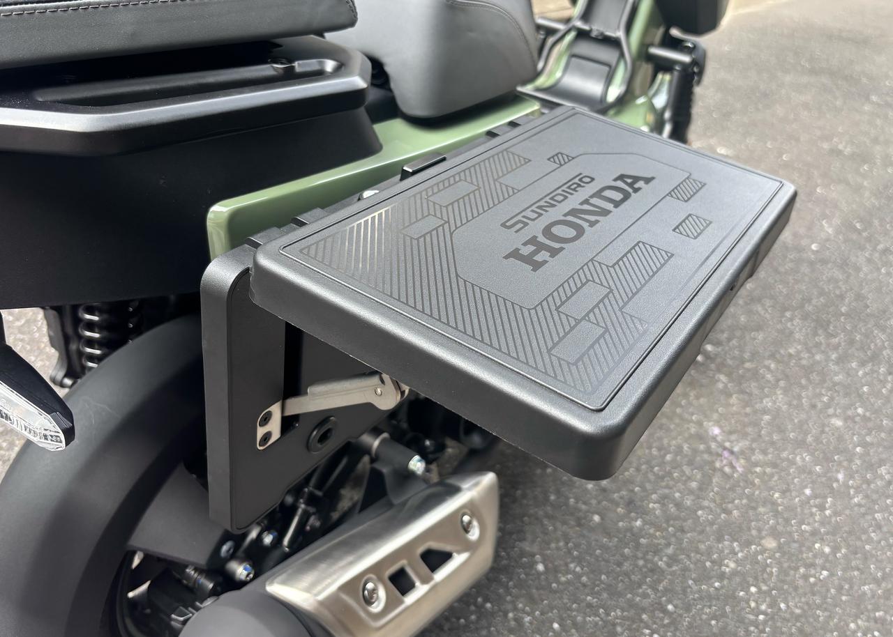 画像1: ざわつく『X』界隈…ホンダ「スクエアX125」実車を最速撮! 話題の“カクカク・ズーマー”はすでに日本上陸済み!【近日独占インプレ掲載】