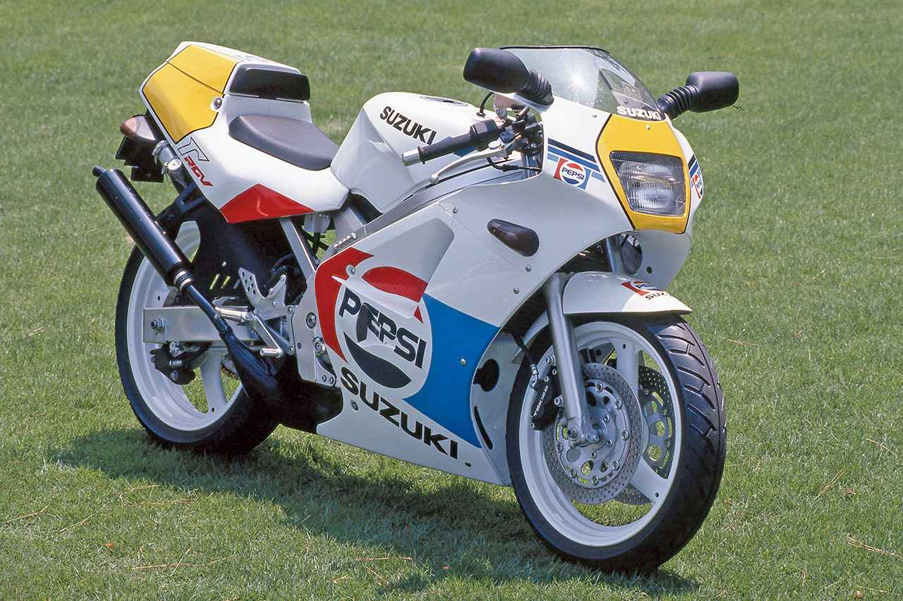 画像: SUZUKI RGV250Γ 1988年 当時価格：56万9000円～