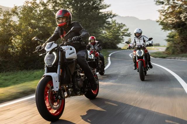 画像1: ▶▶▶新型モンスター デビューフェアは7月20日まで www.ducati.com