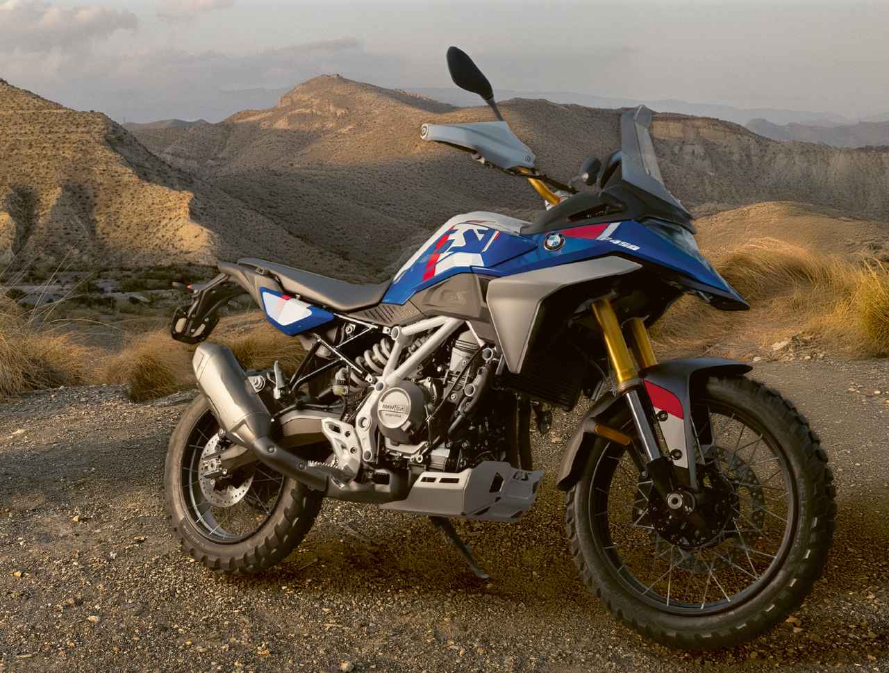 画像: 【クラッチ操作不要のERC搭載!】BMW「F450GS」市販型登場! 革新メカ搭載の“スモールGS”を詳細解説!【2026速報】 - webオートバイ