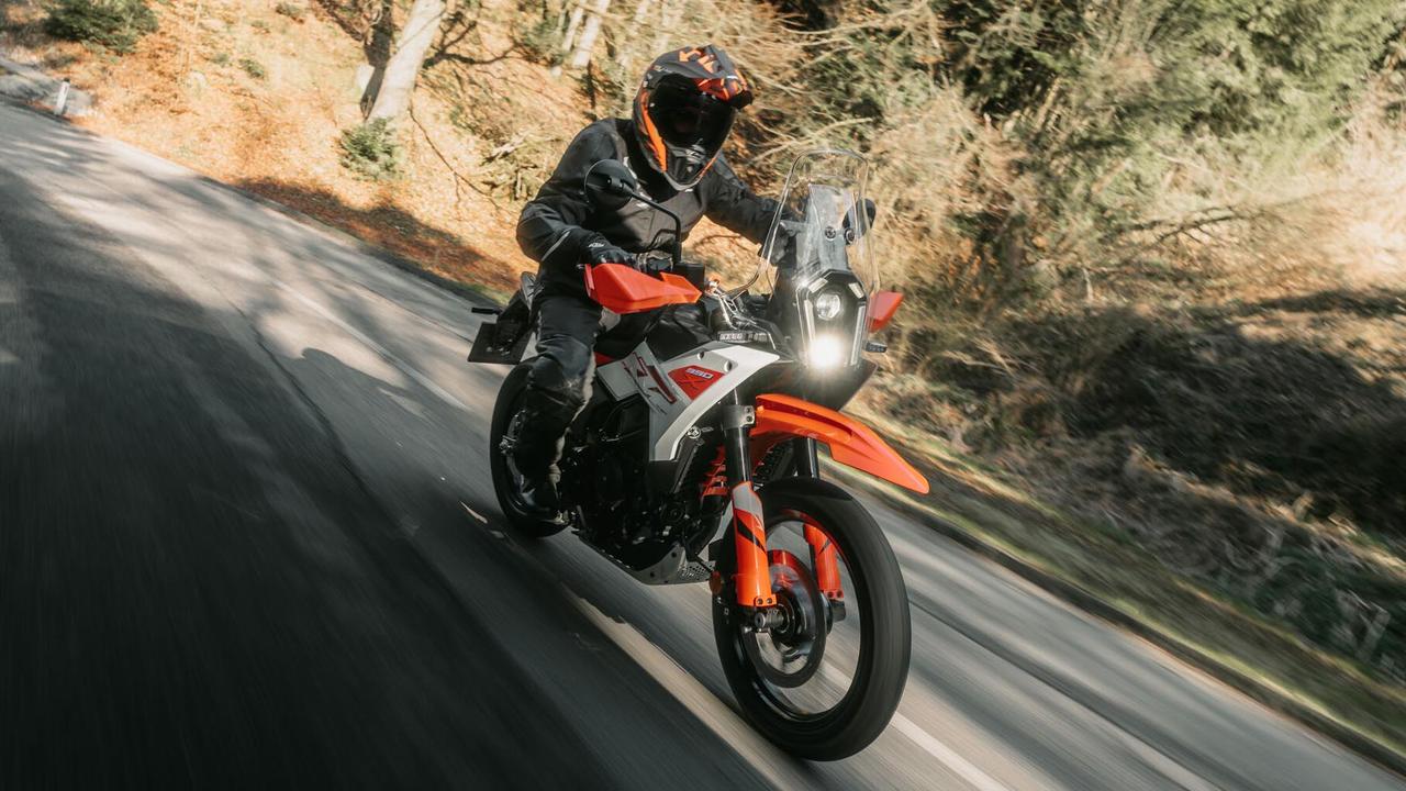 画像: KTM「390 ADVENTURE X」登場！ 79万9000円でアドベンチャーデビューを後押しする新戦略モデル - webオートバイ