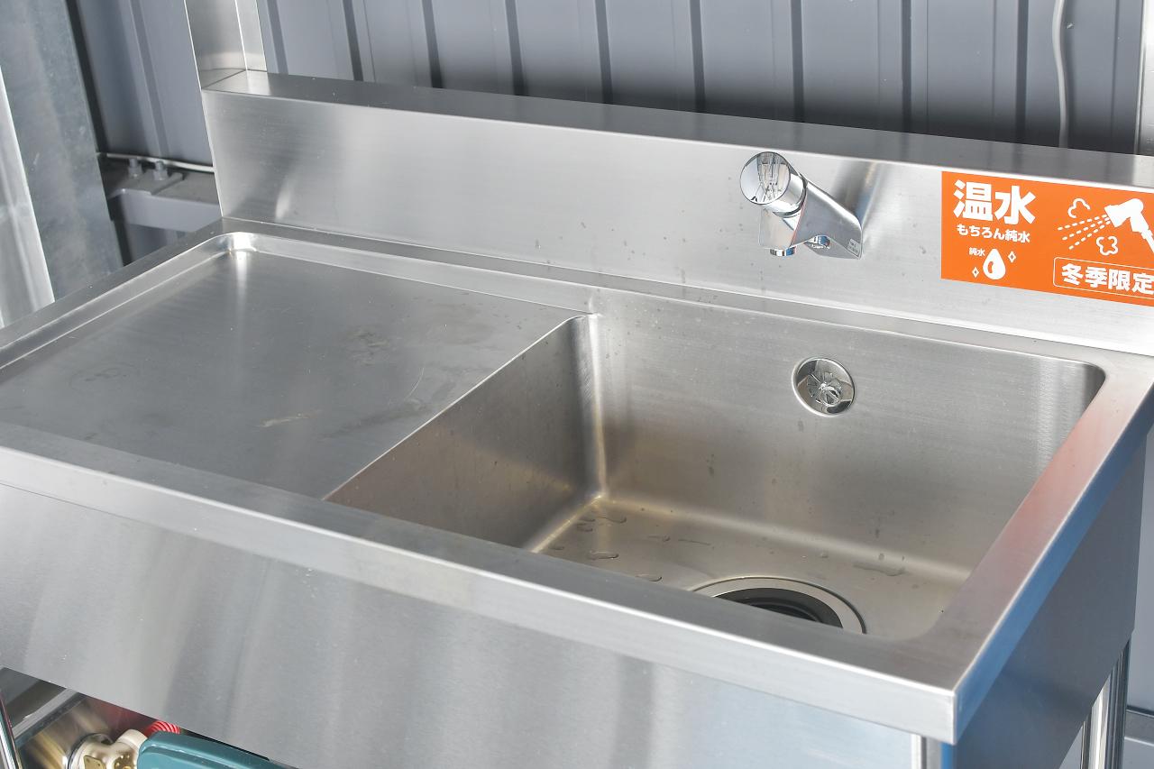 画像3: 話題の純水洗車でハンターカブをピカピカに。D-Washの純水洗車場でファイヤーボールのケミカルを使って洗車してみるよ。〈若林浩志のスーパー・カブカブ・ダイアリーズ Vol.381〉