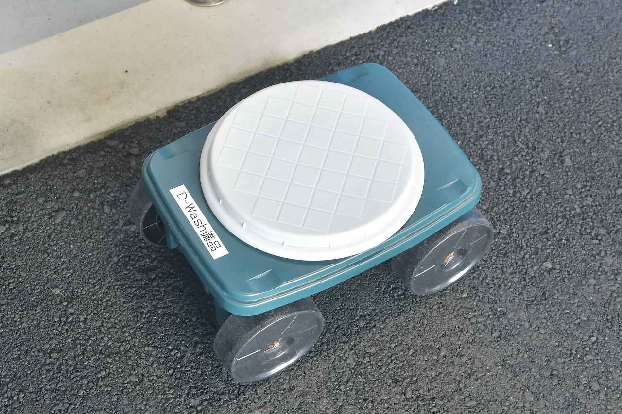 画像5: 話題の純水洗車でハンターカブをピカピカに。D-Washの純水洗車場でファイヤーボールのケミカルを使って洗車してみるよ。〈若林浩志のスーパー・カブカブ・ダイアリーズ Vol.381〉