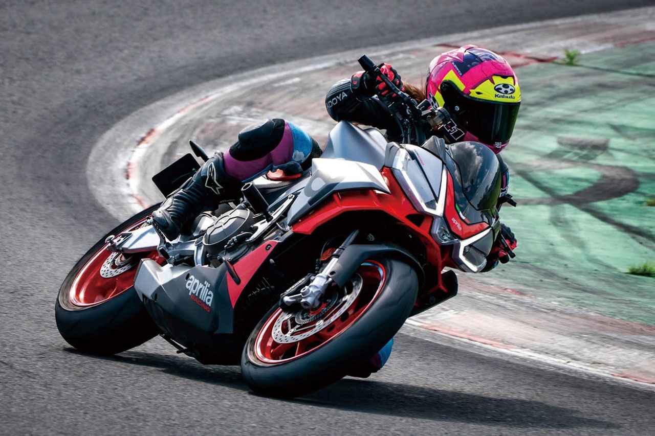 画像 : 4番目の画像 - 【写真35枚】葉月美優さんとゆくバイク旅【神社ソムリエ・佐々木優太の開運ツーリング】 - webオートバイ