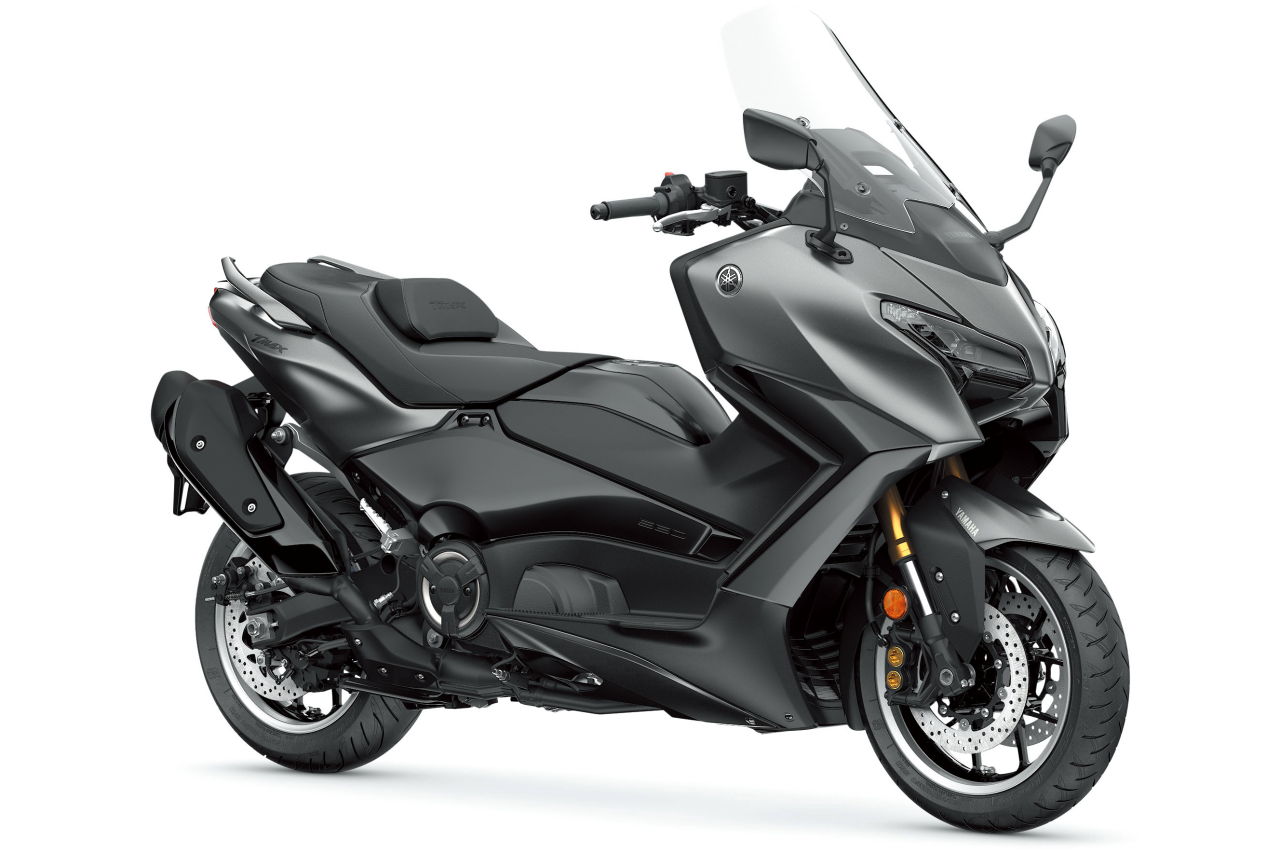 画像: 総排気量：561cc エンジン形式：水冷4ストDOHC4バルブ並列2気筒 シート高：800mm 車両重量：219kg／221kg（TECH MAX） 発売日：2025年2月28日／2026年2月25日（TECH MAX・25th Anniversary ） 税込価格：145万2000円（TMAX560）／164万4500円（TECH MAX）／150万7000円（25th Anniversary ） ※写真は「TMAX560 TECH MAX」