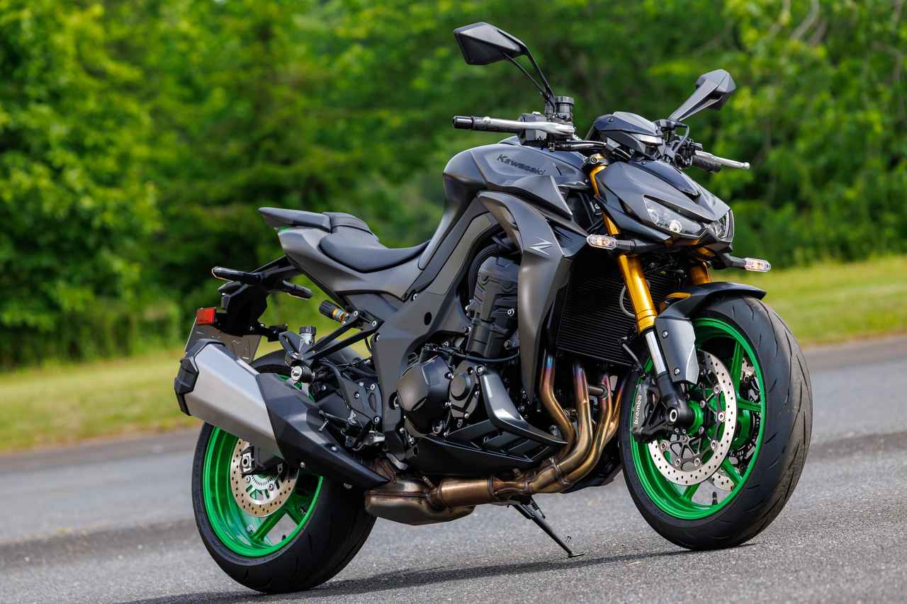 画像: KAWASAKI Z1100 SE 2026年モデル 総排気量:1098cc エンジン形式:水冷4ストDOHC4バルブ並列4気筒 シート高:815mm 車両重量:221kg 価格:176万円 発売:2026年2月14日