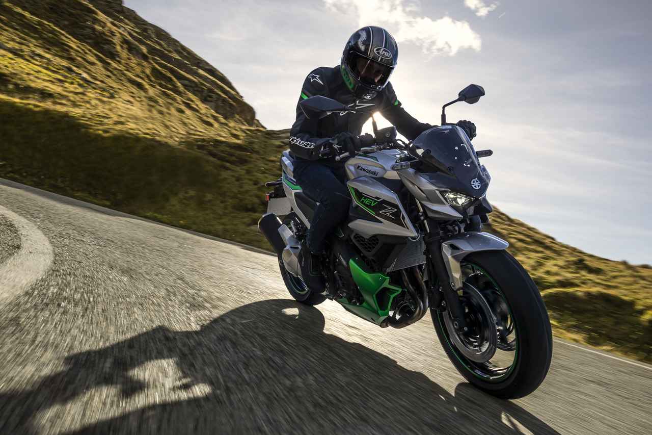画像: カワサキが新型車「Z7ハイブリッド」を発表! 「Ninja7ハイブリッド」に続いてネイキッド版も登場