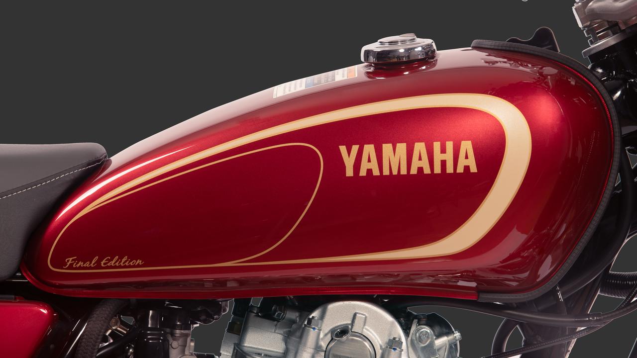 画像: 初代SR500を彷彿とさせるカラーリング。