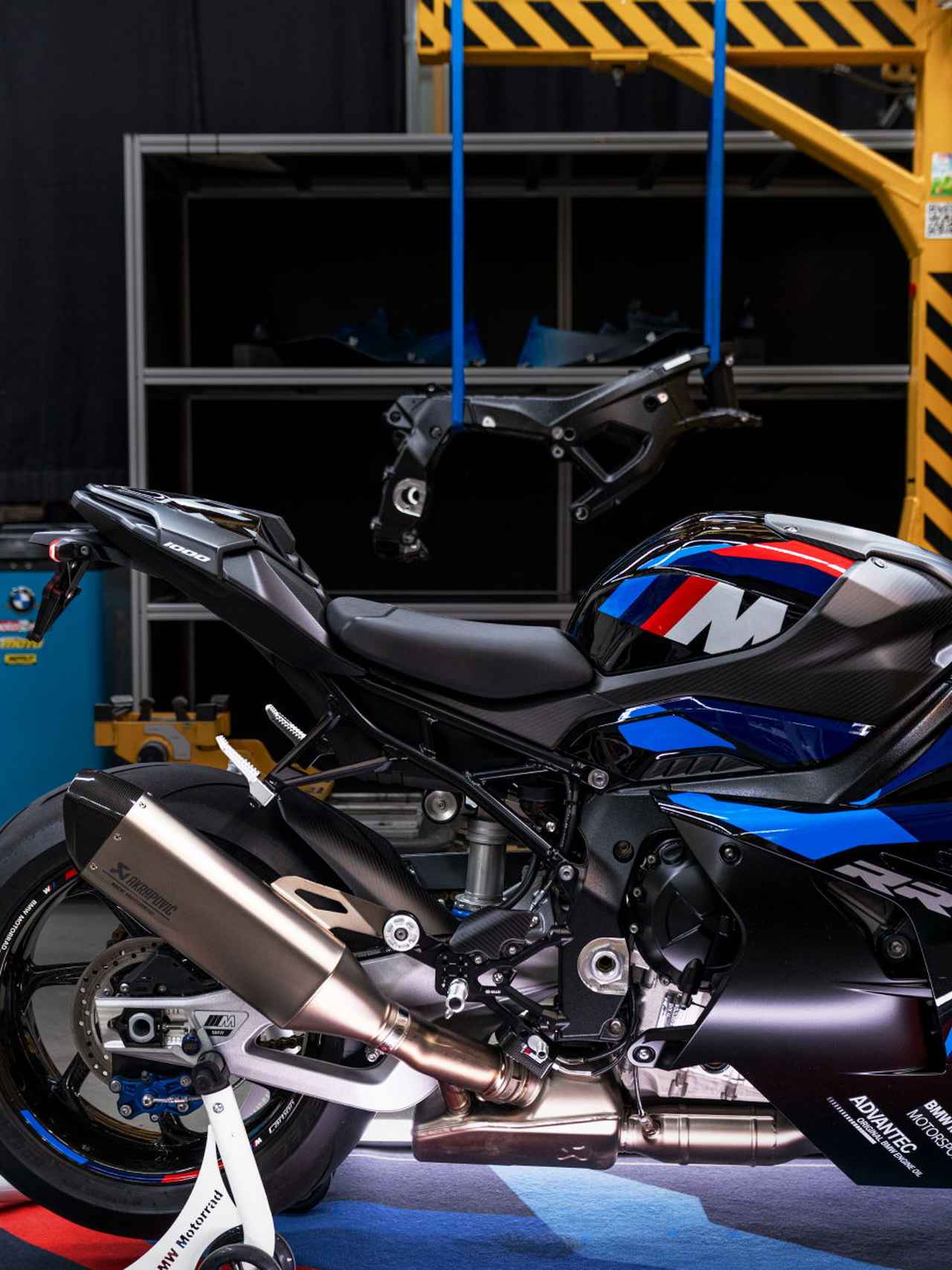 画像: S1000RRはMパッケージを更新、そしてM1000RRには新フレームを採用