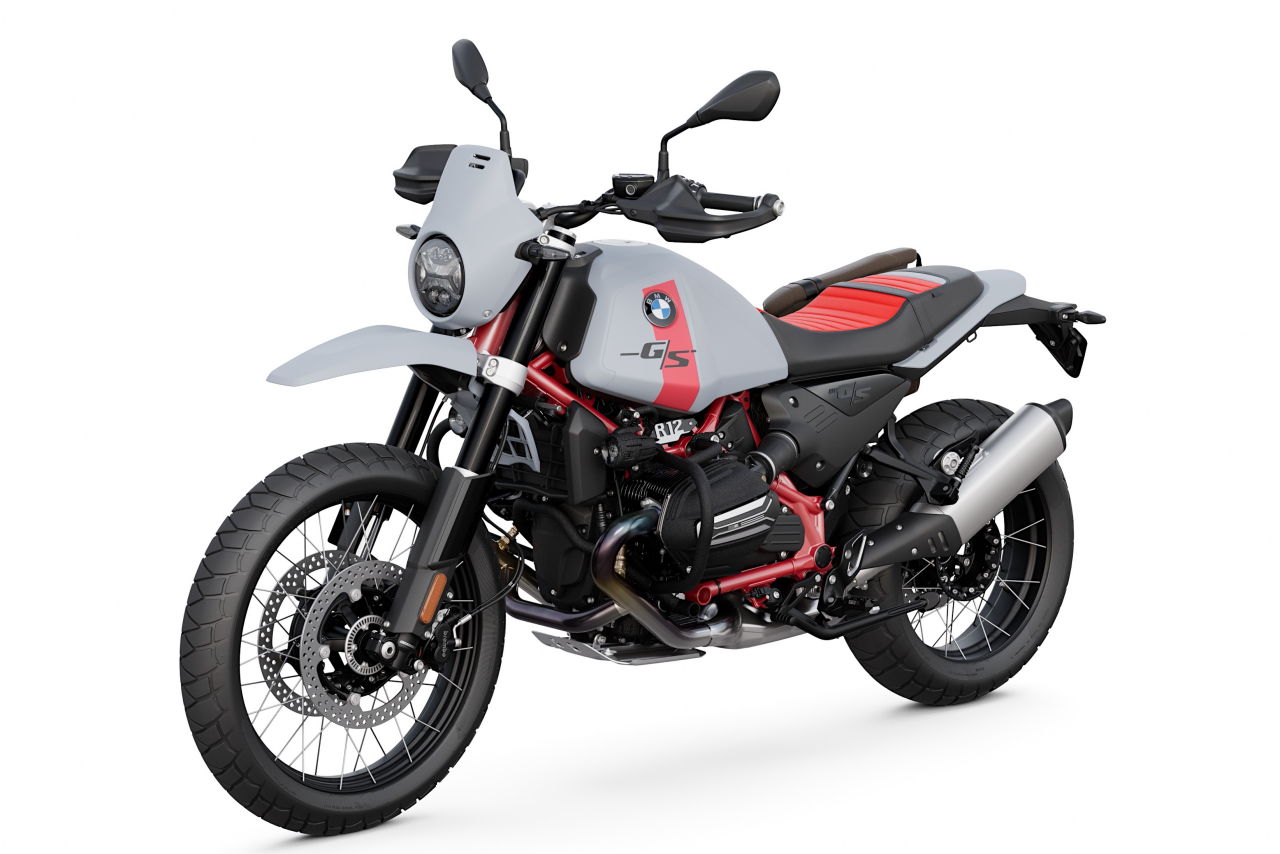 画像1: BMW Motorrad R12 G/S 2027年モデル 詳細未発表