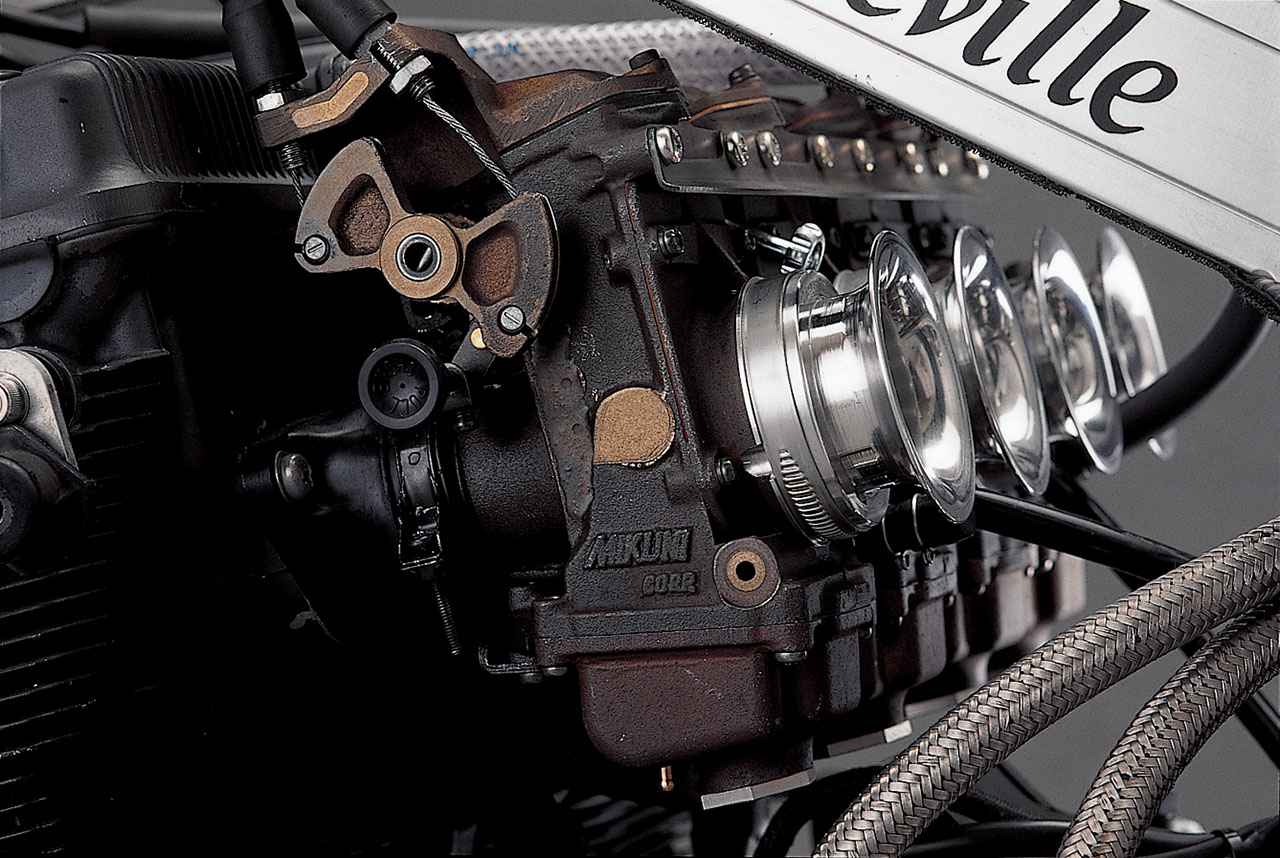 画像3: ヨシムラ「TORNADO 1200 BONNEVILLE」各部解説