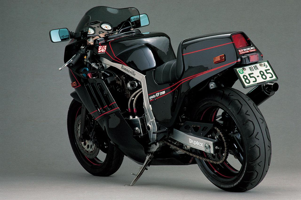 画像 : 2番目の画像 - 【写真23枚】ヨシムラ「TORNADO 1200 BONNEVILLE」 - webオートバイ