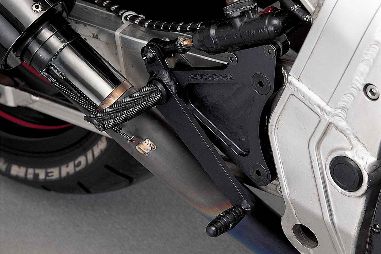 画像 : 21番目の画像 - 【写真23枚】ヨシムラ「TORNADO 1200 BONNEVILLE」 - webオートバイ