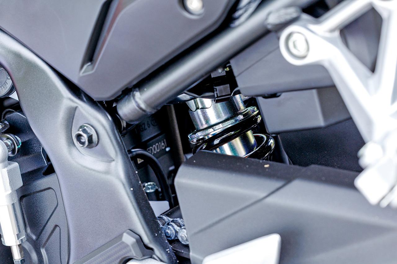画像 : 18番目の画像 - 【写真21枚】ホンダ「CBR400R E-Clutch」 - webオートバイ