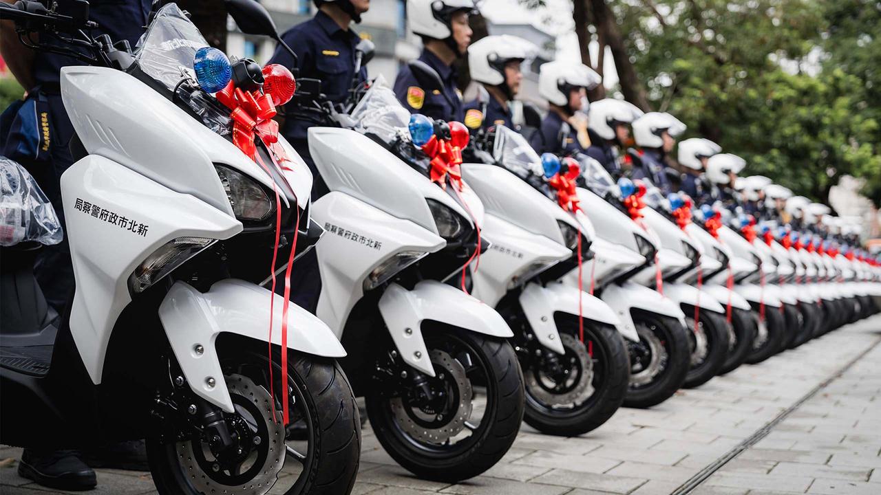 画像: 400台の白バイ仕様を納車! ヤマハ「Xフォース」 都市治安維持と警察官の職務効率向上へ【台湾】 - webオートバイ