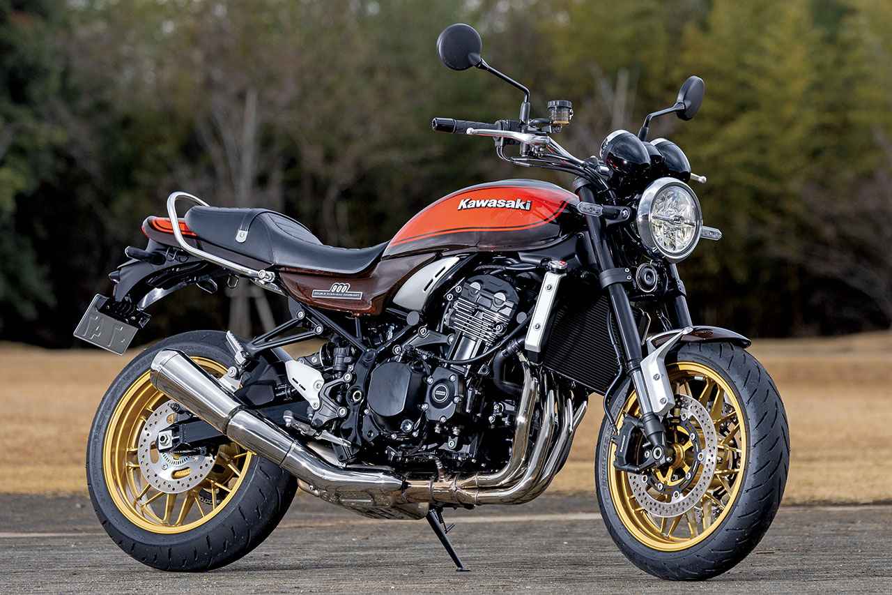 画像: KAWASAKI Z900RS 50th Anniversary 2022年 カラーは「キャンディダイヤモンドブラウン」