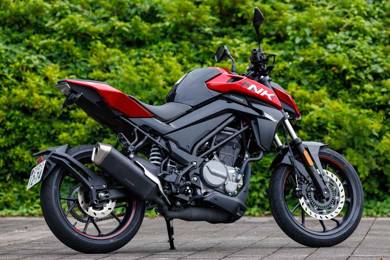 画像9: 【国内初試乗】CFLITE「250NK」インプレ|クイックなフットワークが楽しめる快活ネイキッド! 50万円切りの価格も魅力