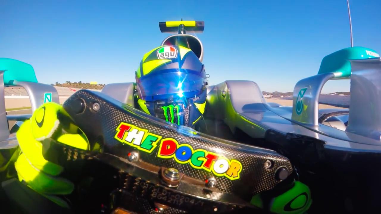 画像: [動画] V.ロッシがメルセデス-AMGのF1をドライブしたときの、オンボード映像 - webオートバイ