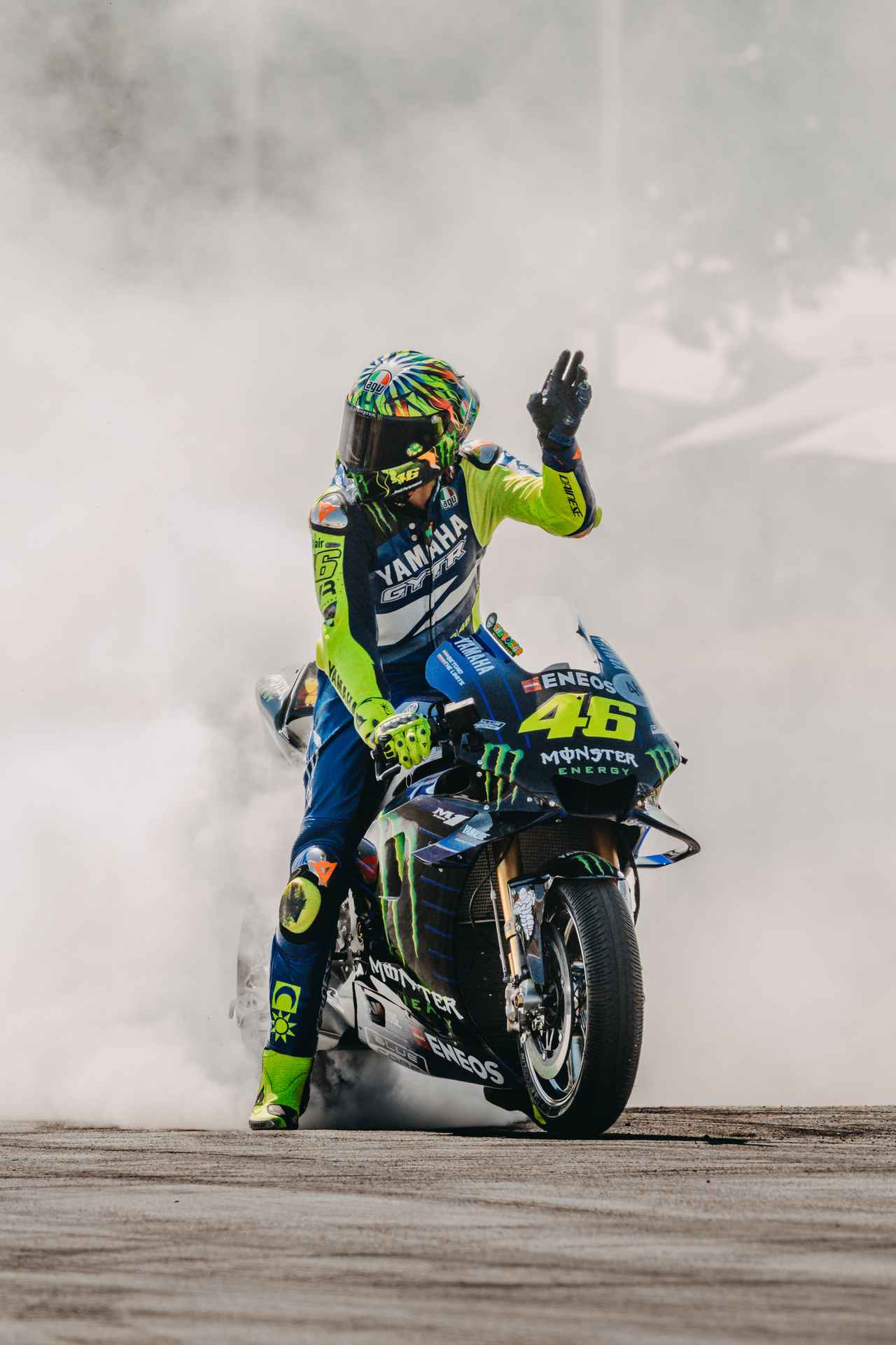 画像 : 13番目の画像 - 【写真13枚】バレンティーノ・ロッシ＆YZR-M1 - webオートバイ
