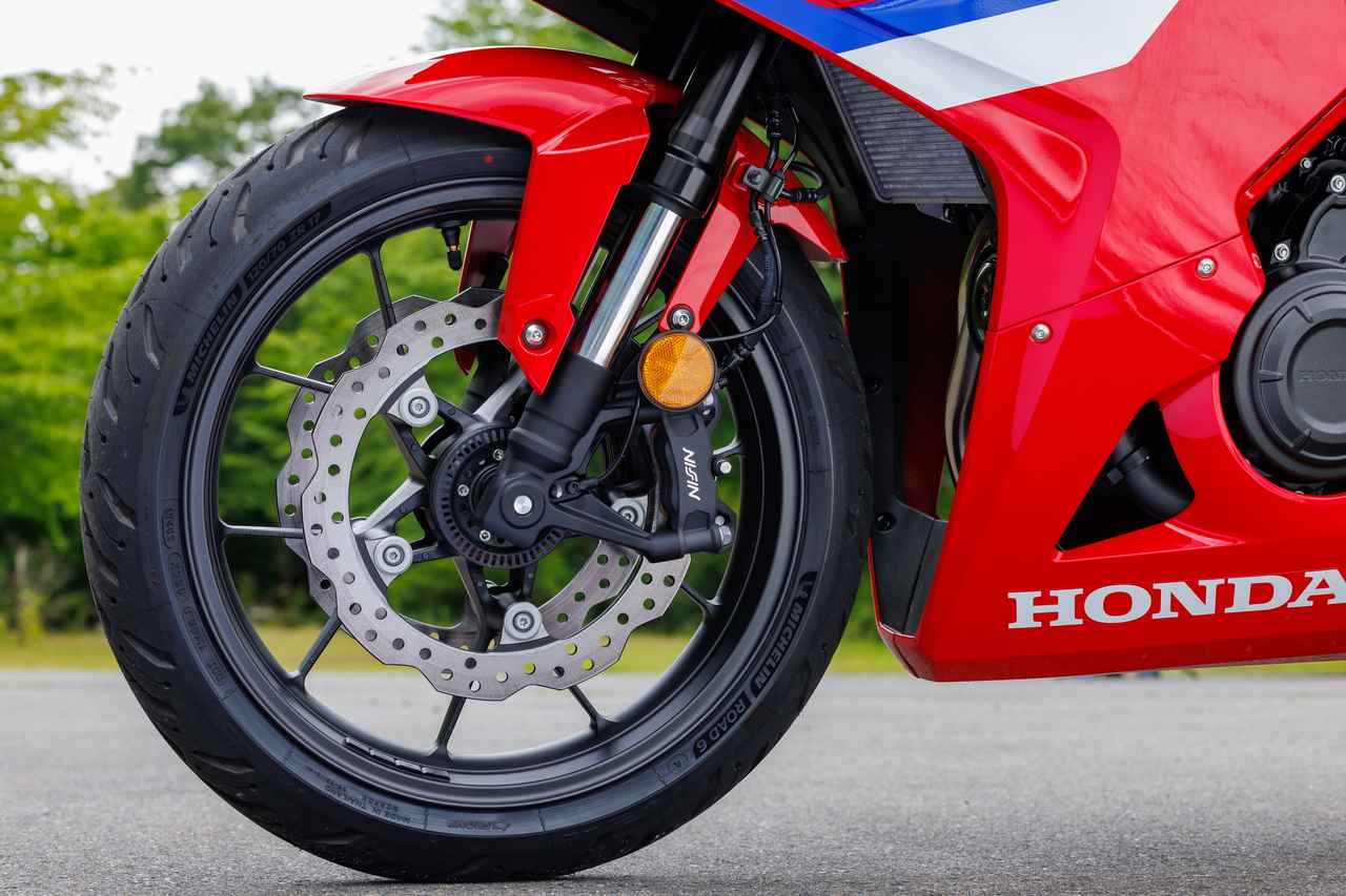 画像16: ホンダ「CBR400R E-Clutch」インプレ|ついに400クラスにも搭載! 広がり続けるEクラッチの世界