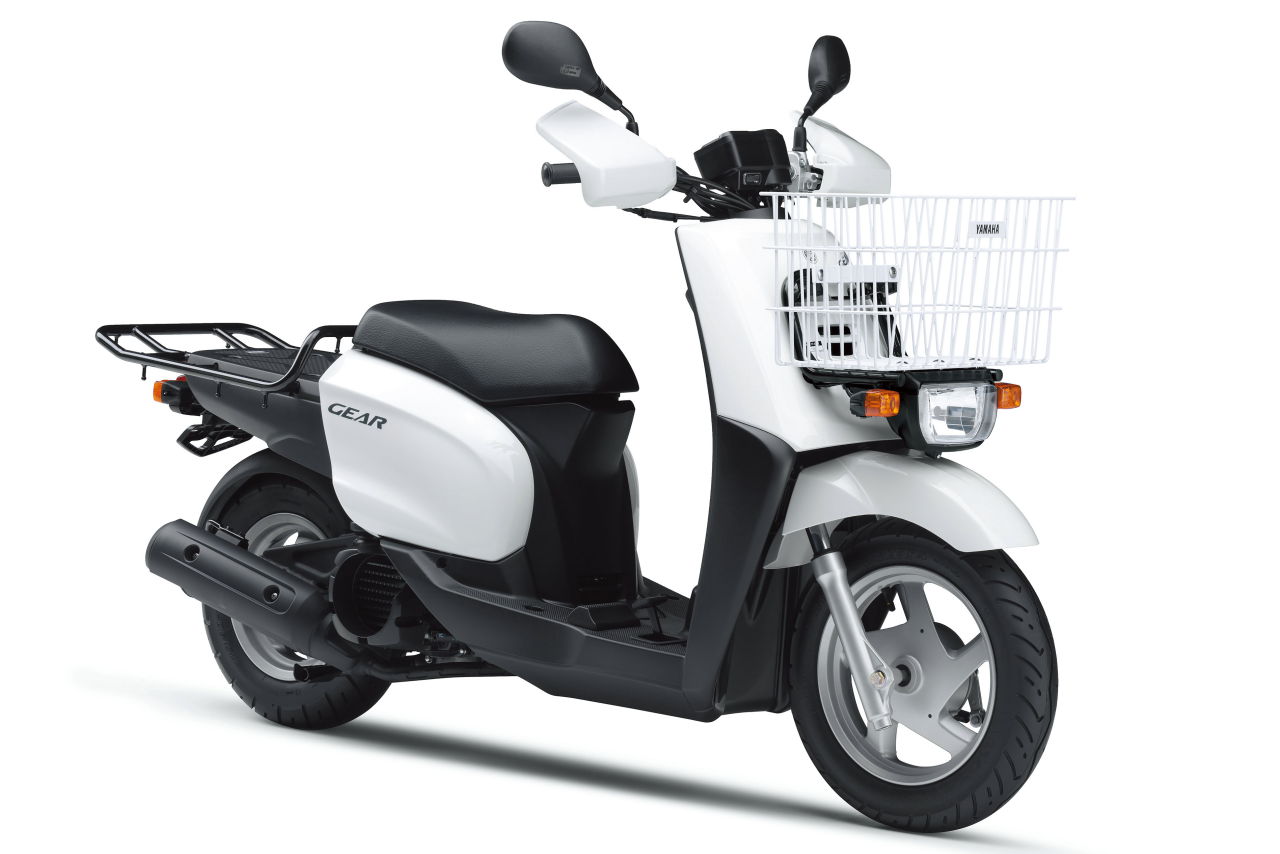 画像: 総排気量:49cc エンジン形式:水冷4ストOHC3バルブ単気筒 シート高:715mm 車両重量:98kg/104kg(NEWS GEAR)/101kg(パーキングスタンド) 発売日:2024年7月19日 税込価格:27万9400円/29万400円(NEWS GEAR)/30万1400円(パーキングスタンド) ※写真は「NEWS GEAR」