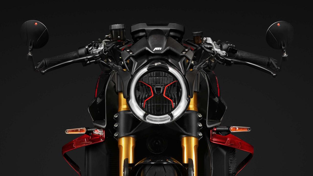 画像: 【世界130台限定】MVアグスタ×ABTによる「ブルターレ1000 ABT」が放つ、イタリアンアートと独エンジニアリングの融合 - webオートバイ