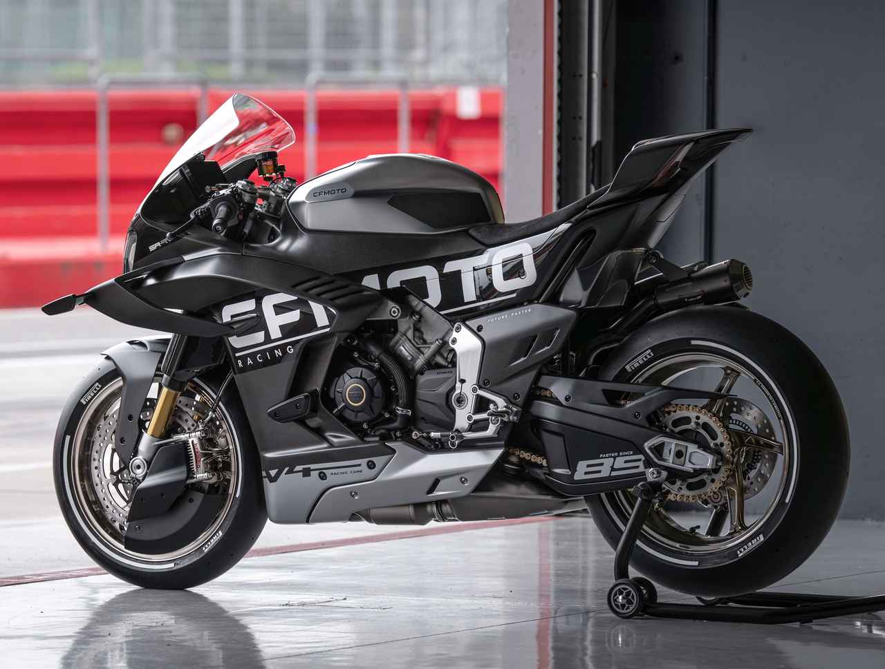 画像2: CFMOTO「V4 SR-RR」自社開発の997cc・90度V4は210PS超！