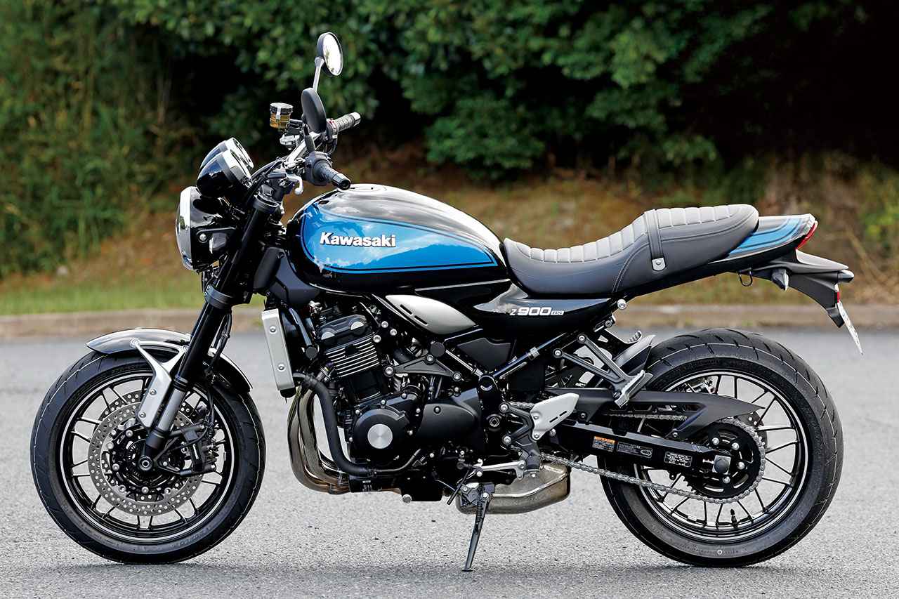 画像: KAWASAKI Z900RS 2024年 カラーは「メタリックデュアブロブラック(ブルー/ブラック)」