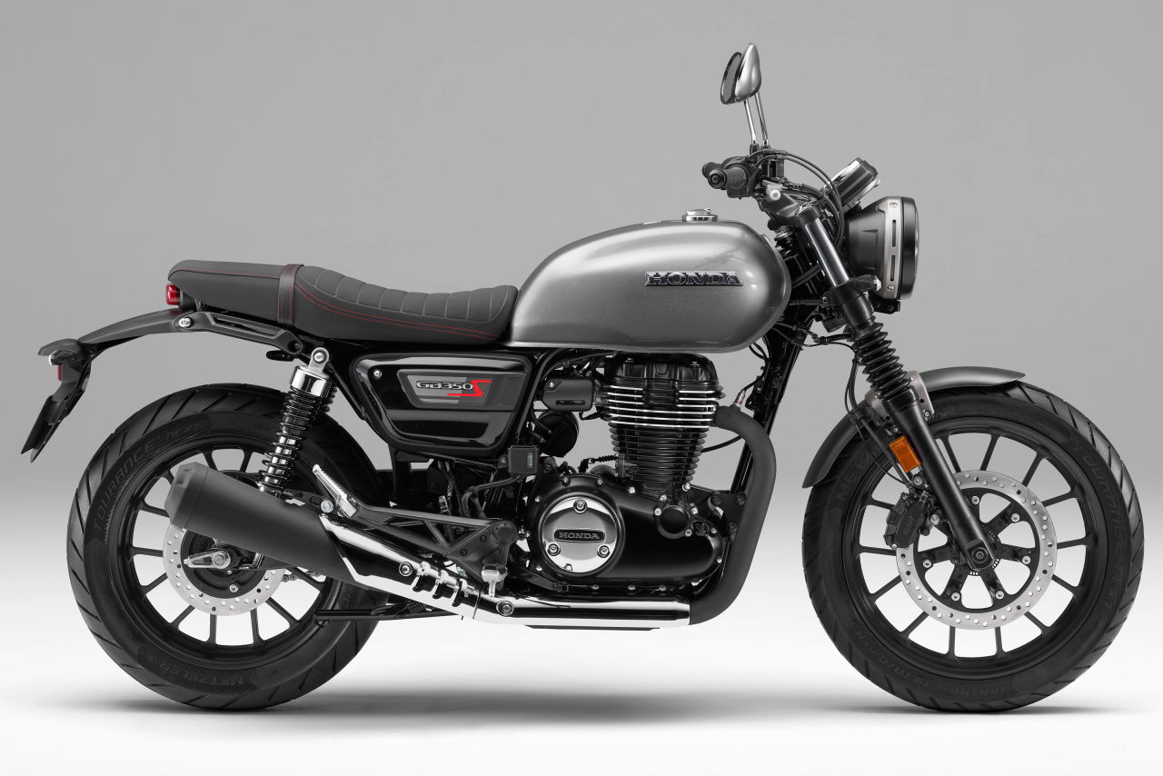 画像2: HONDA GB350 S 2025年モデル 総排気量:348cc エンジン形式:空冷4ストSOHC2バルブ単気筒 シート高:800mm 車両重量:178kg 発売日:2025年8月28日 税込価格:71万5000円(暗灰)/69万3000円(銀)