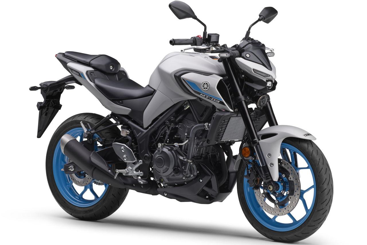 画像1: YAMAHA MT-03 2025年モデル 総排気量:320cc エンジン形式:水冷4ストDOHC4バルブ並列2気筒 シート高:780mm 車両重量:166kg 発売日:2025年4月24日 税込価格:68万7500円(灰、青、暗灰)
