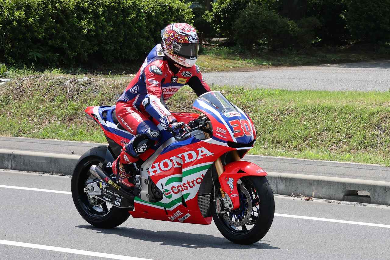 画像 : 8番目の画像 - 【写真9枚】RC213V-S＆LRTラッピング車両 - webオートバイ