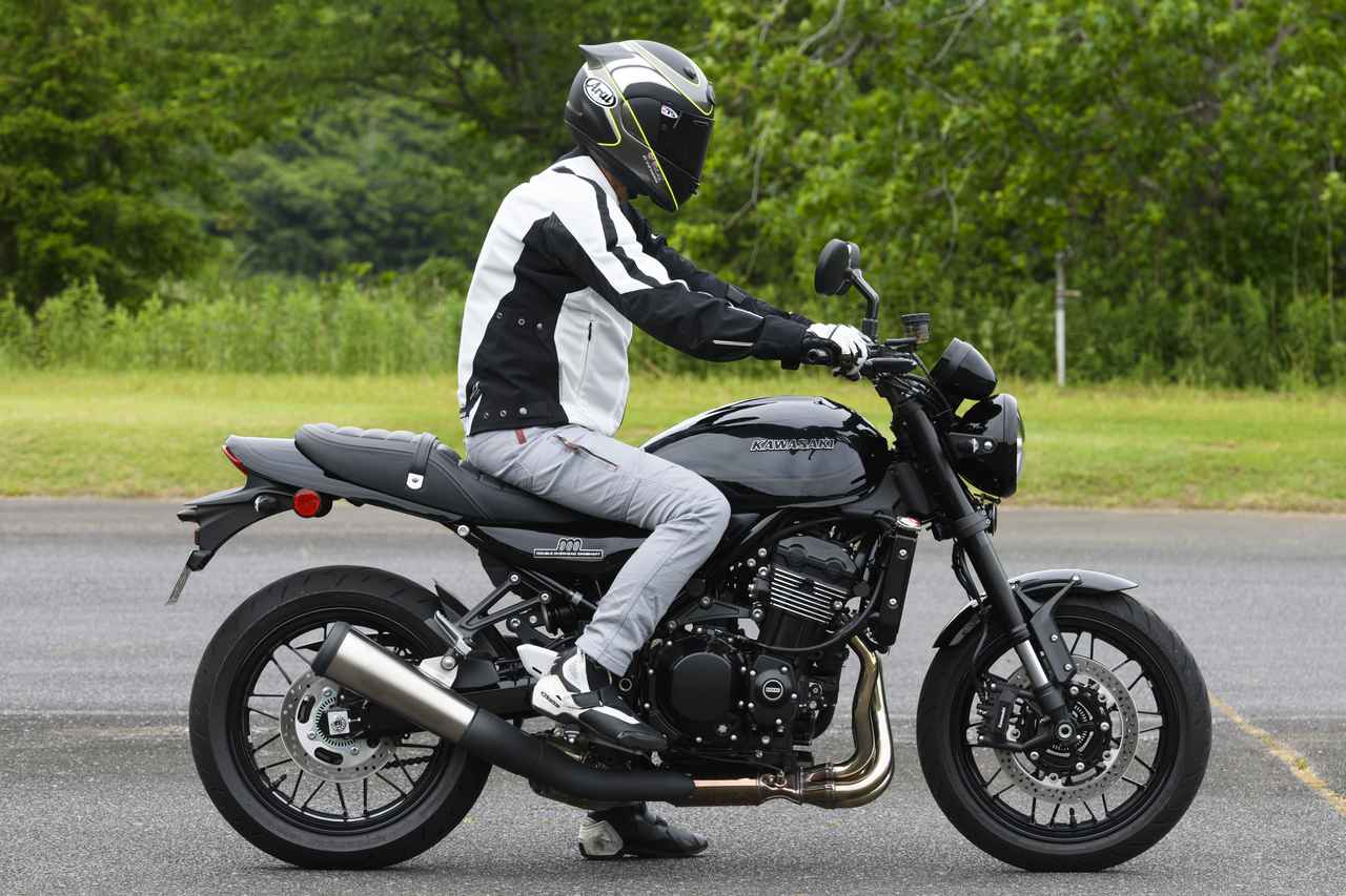画像1: カワサキ「Z900RS Black Ball Edition」「Z900RS CAFE」インプレ｜美しく上質な漆黒のボディ！エンジン、走りも熟成進化