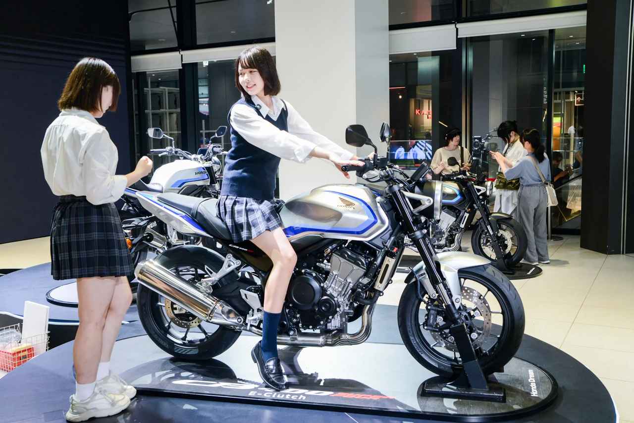 画像3: CB400 SUPER FOUR E-Clutchの反応