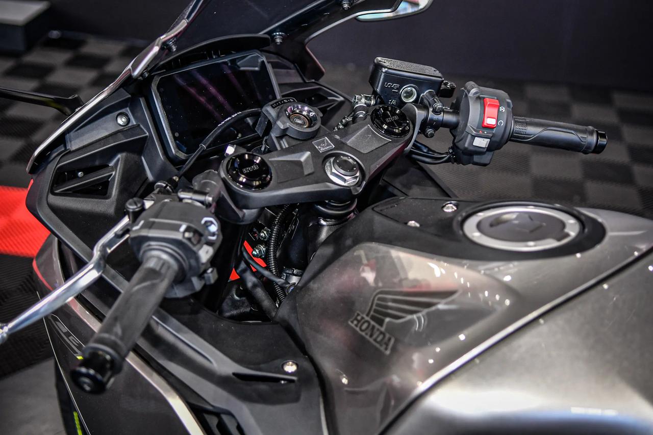 画像3: フルカウルスポーツ『CBR400R FOUR E-Clutch』が目指すものは?